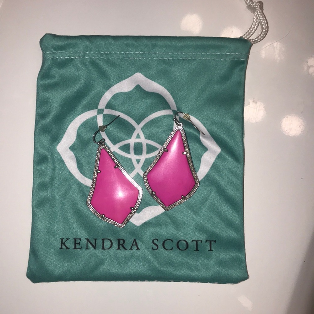 Kendra Scott pink earrings